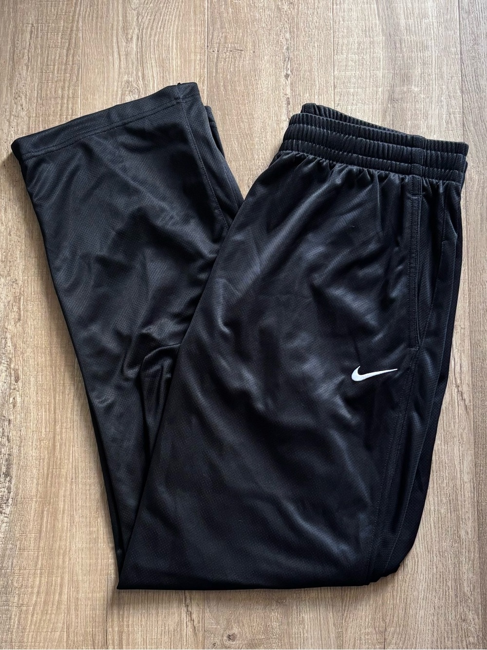 Nike Wide Leg Pants 32” in Black